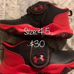 Boys shoes